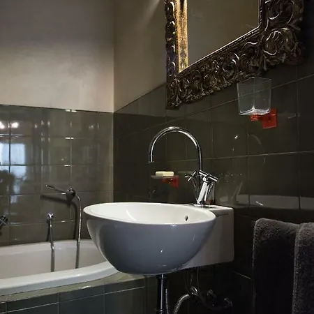 Beautiful Apartment- Duomo District 아파트